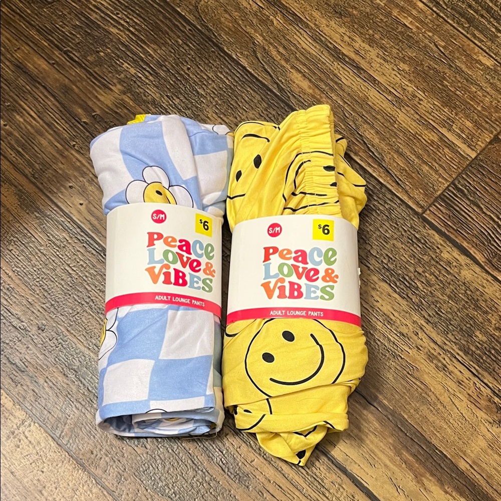 Peace love and vibes lounge pants s/m